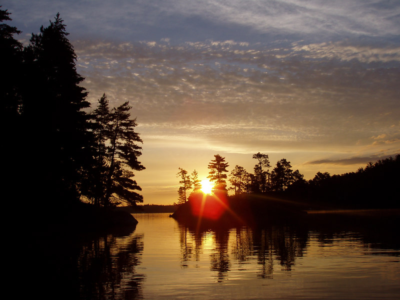 David Huting > Beautiful Sunrise
Voyagaire's National Park, MN
July 2005